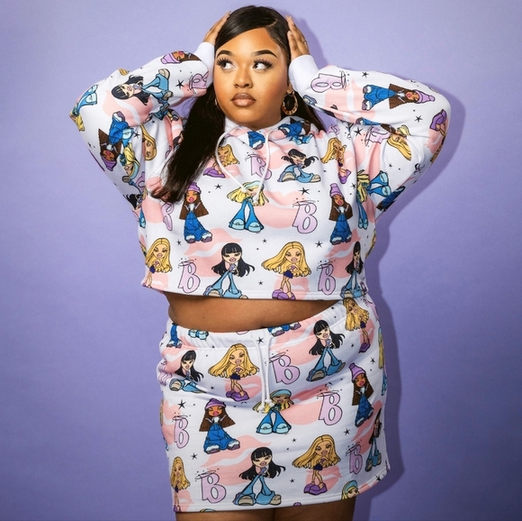 Cakeworthy x Bratz Print White Mini Sweat Skirt Size 3XL - Picture 2 of 9